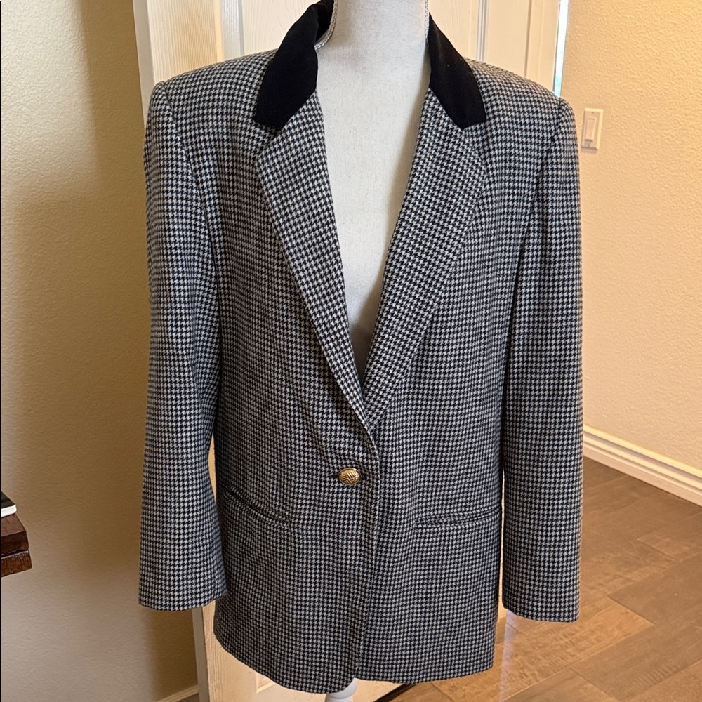 Vintage Sag Harbor Black and White Checkered Blazer
